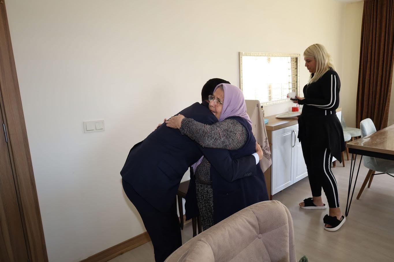 Kaymakamımız 1 Ekim Yaşlılar Günü’nde Şehit Ailelerini Ziyaret Etti