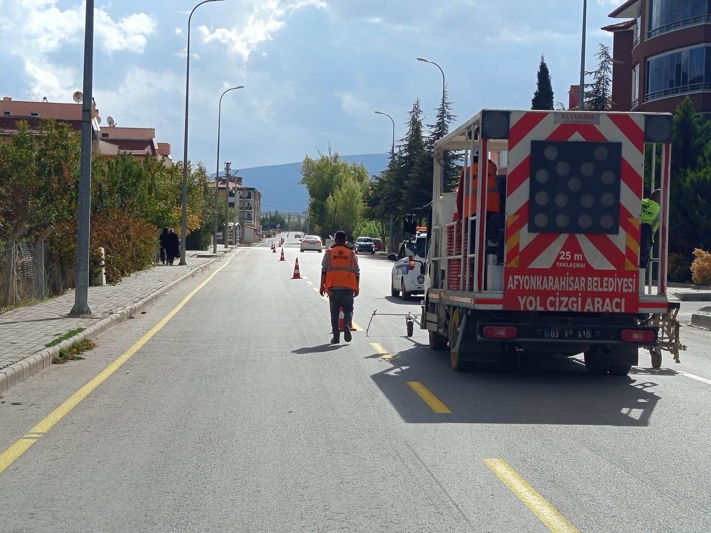 Dinar’ın Tüm Noktalarına Yol Şeritleri Çizildi