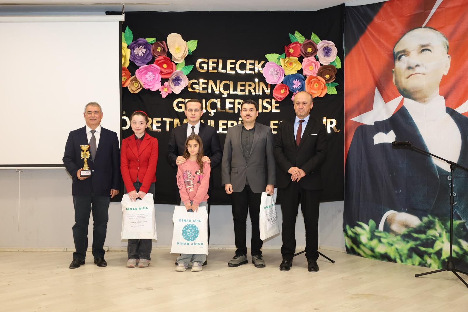 Dinar’da 24 Kasım Öğretmenler Günü Coşkuyla Kutlandı