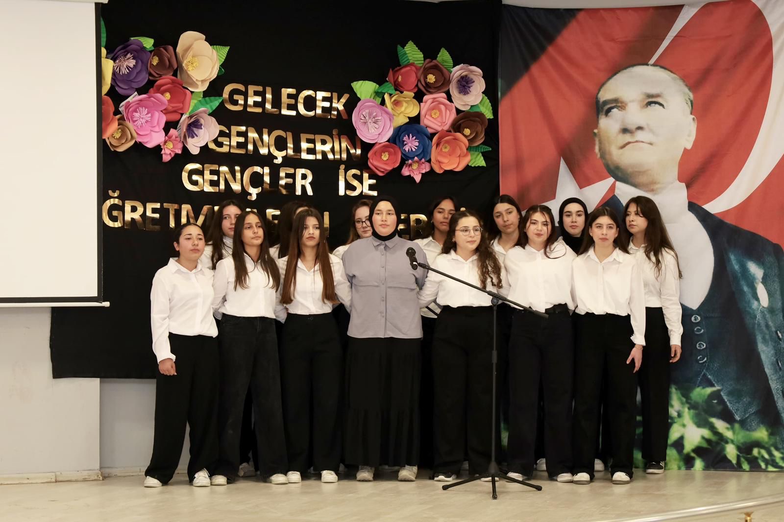 Dinar’da 24 Kasım Öğretmenler Günü Coşkuyla Kutlandı