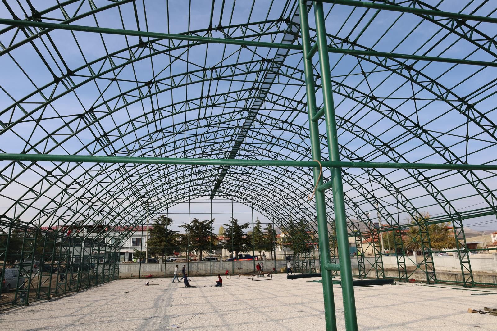 Doğanlı Köyü Spor Kompleksi Çalışmaları Devam Ediyor