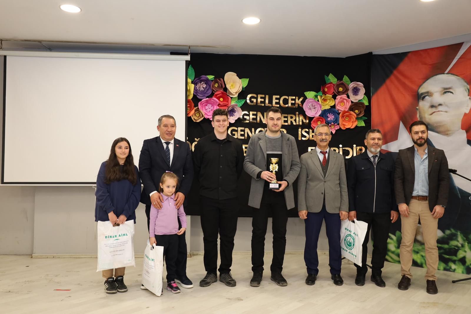 Dinar’da 24 Kasım Öğretmenler Günü Coşkuyla Kutlandı