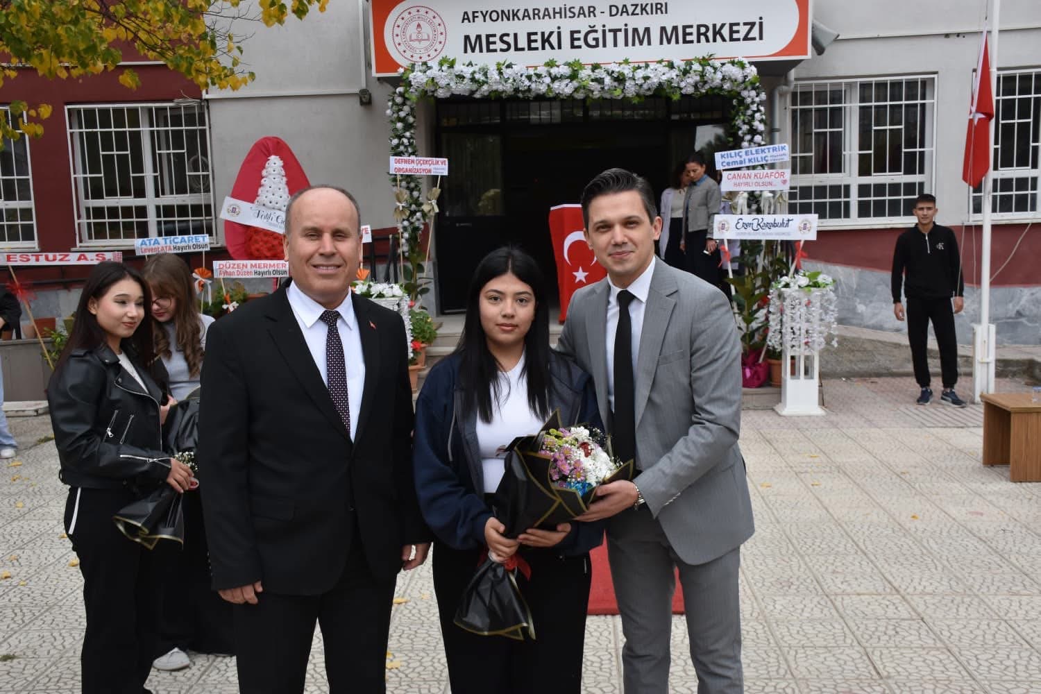 Dazkırı'da Mesleki Eğitim Merkezi Açıldı