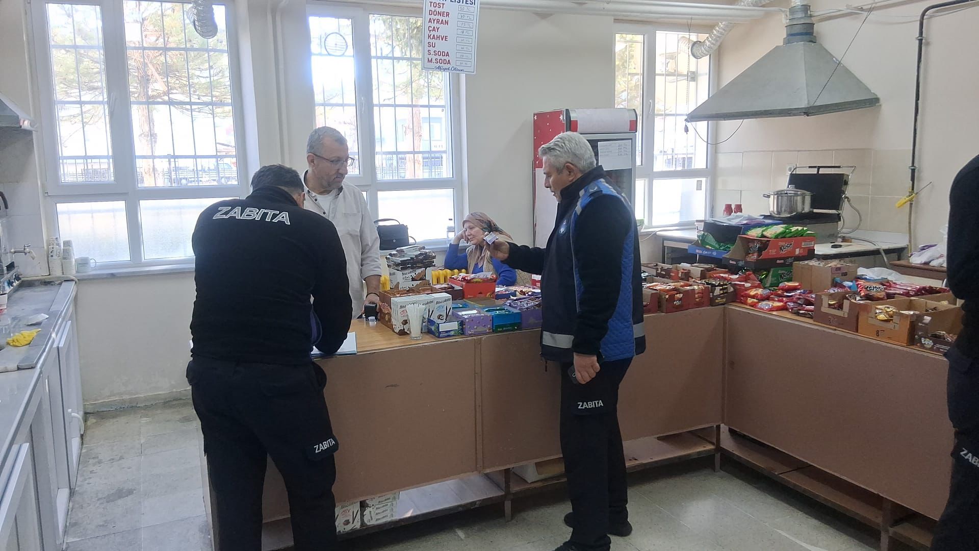 Dinar’da Okul Kantinlerine Sıkı Denetim