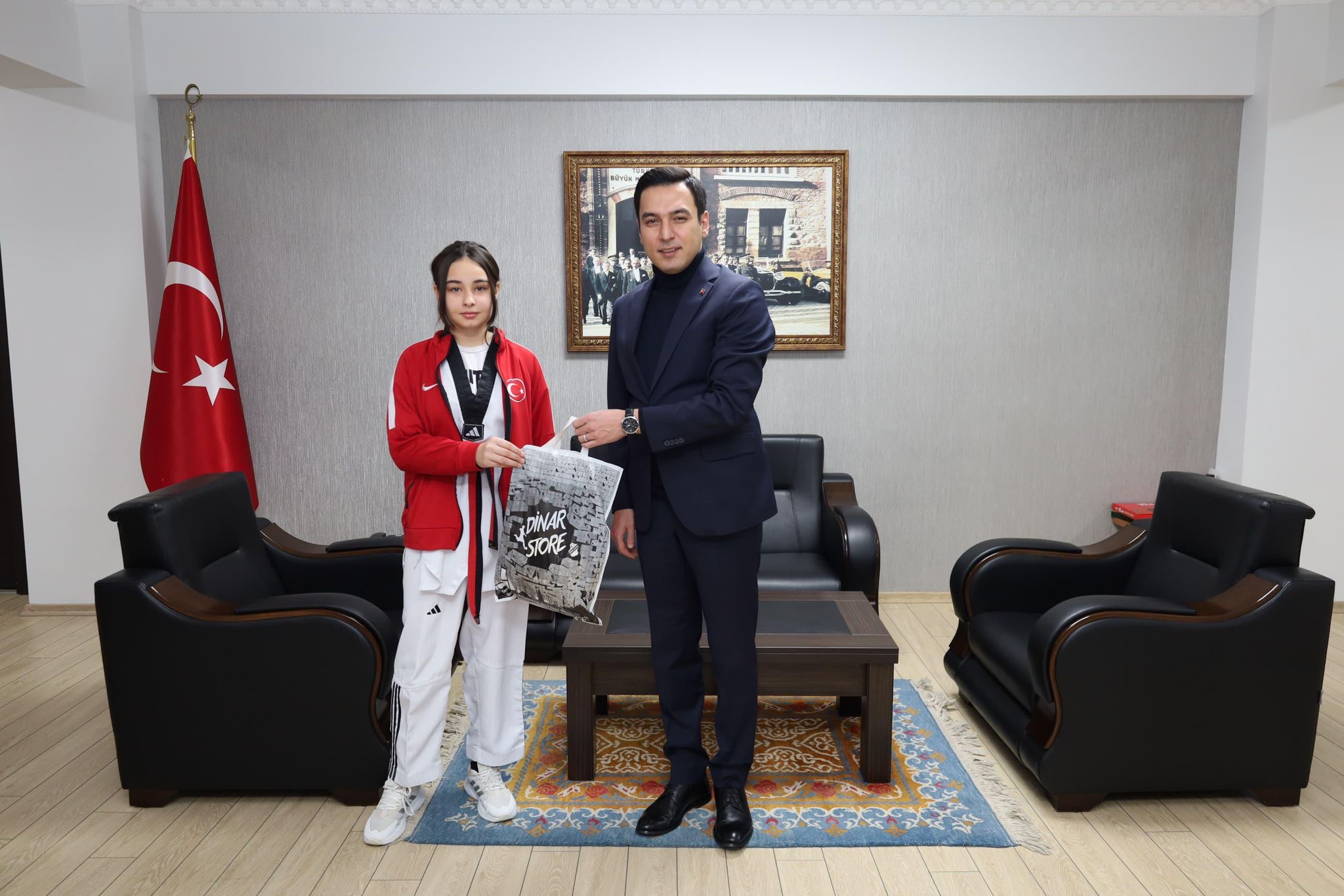 Kaymakamımız Hasan UĞUZ, Taekwondo Sporcularını Ağırladı