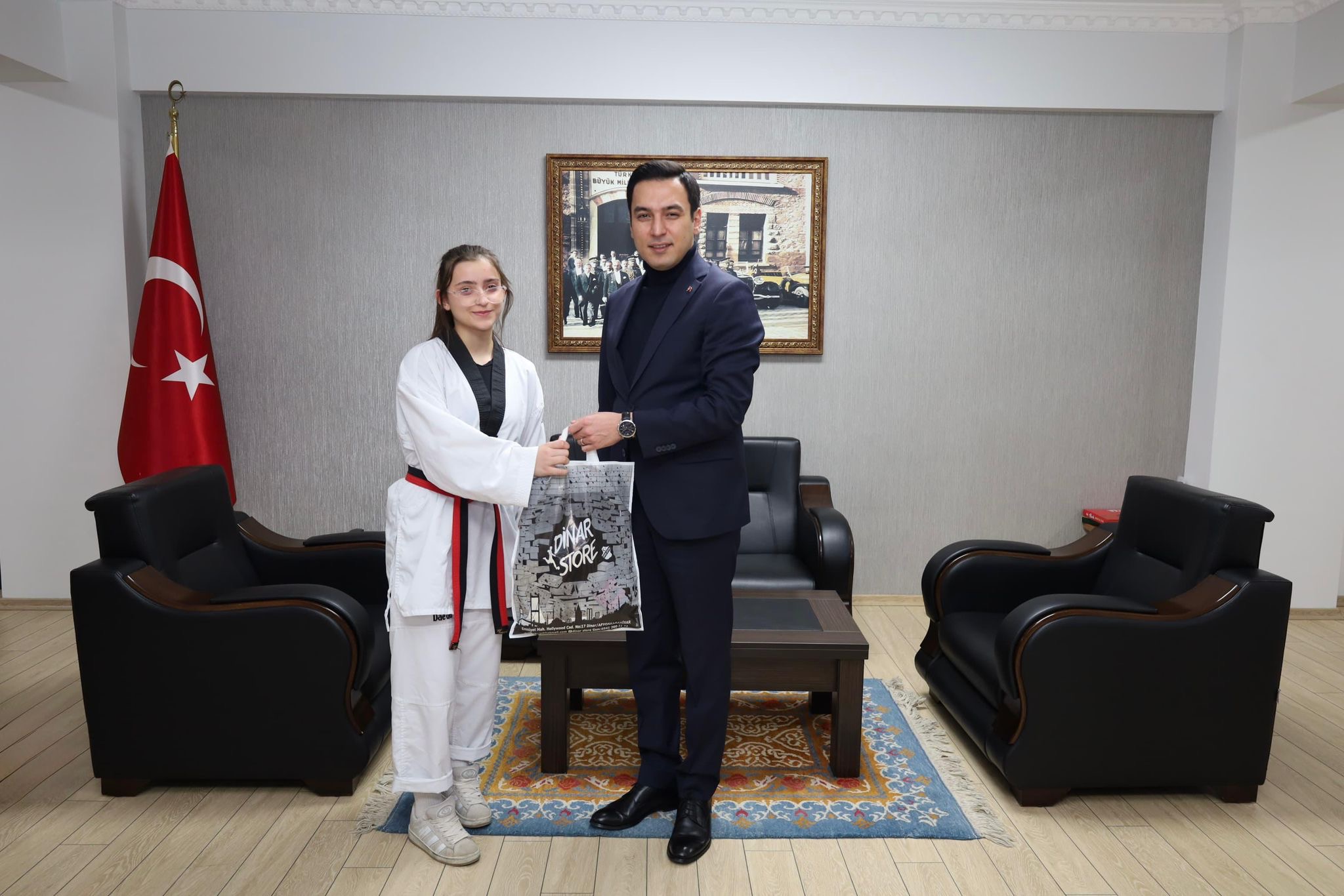 Kaymakamımız Hasan UĞUZ, Taekwondo Sporcularını Ağırladı