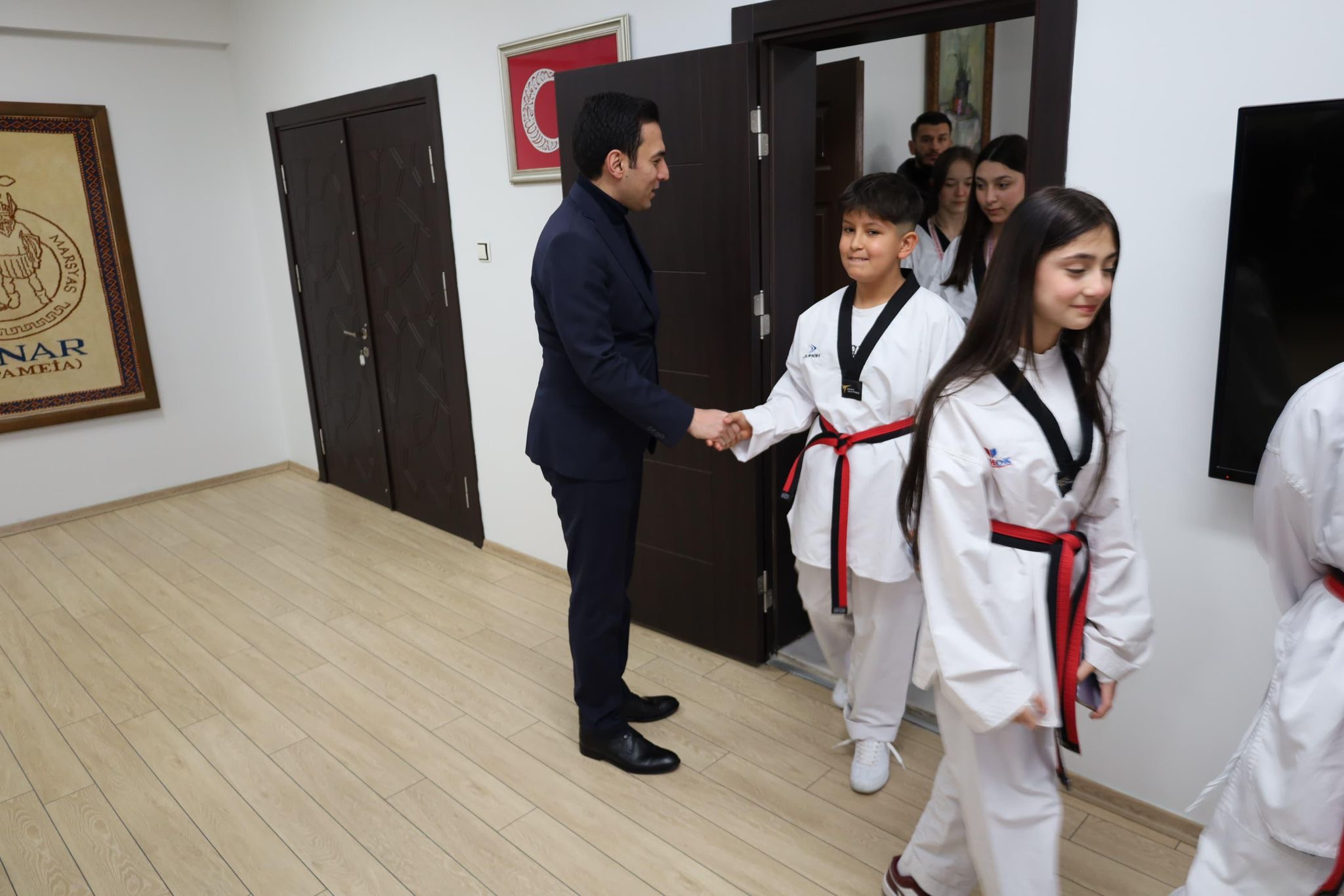Kaymakamımız Hasan UĞUZ, Taekwondo Sporcularını Ağırladı