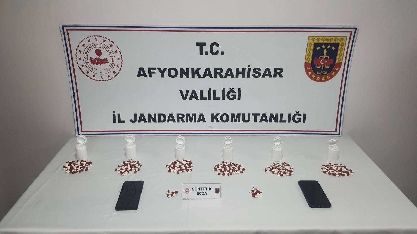Afyonkarahisar'da Aranan 2 Şüpheli Şahıs Tutuklandı 