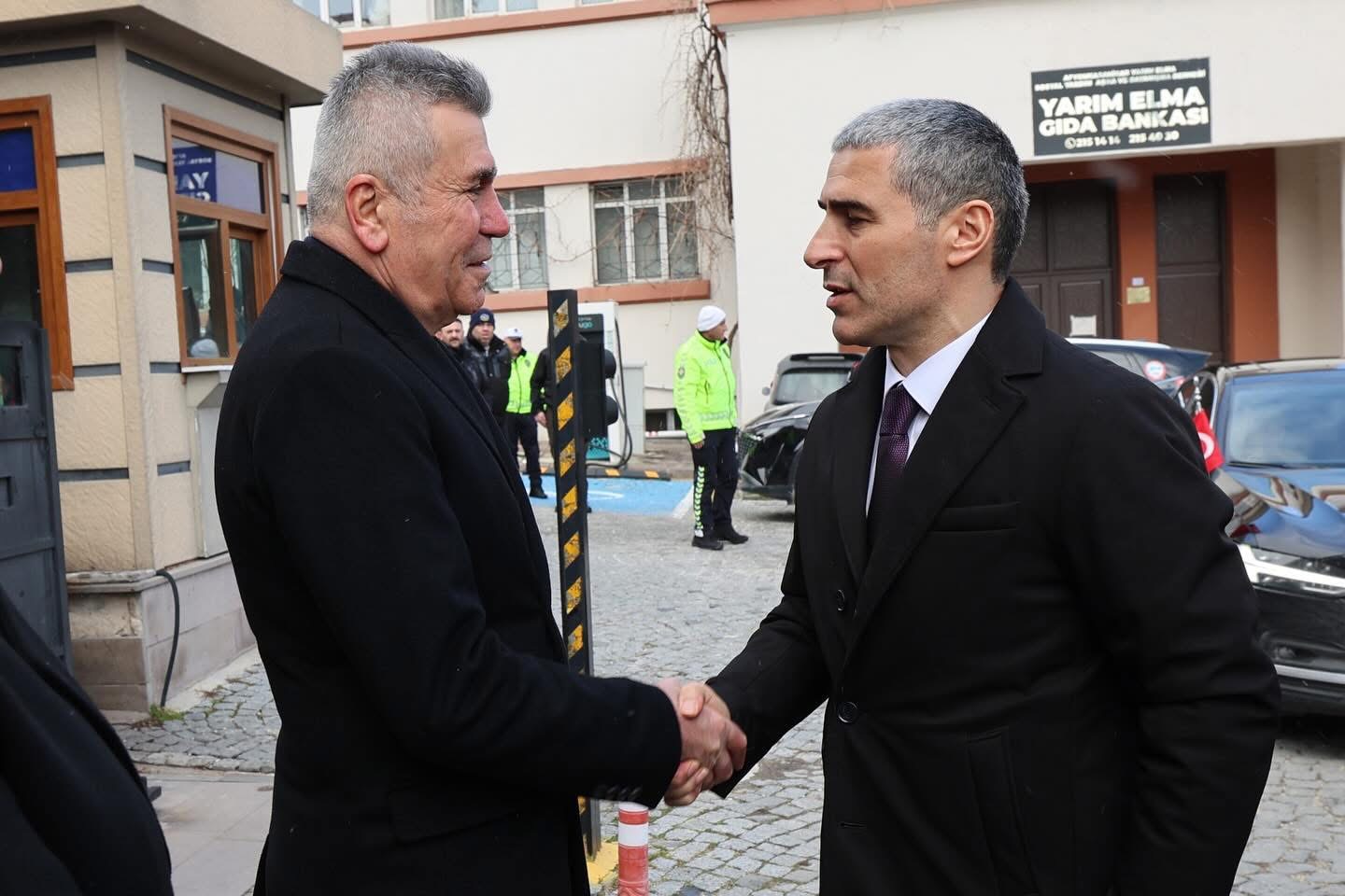 Afyonkarahisar Valisi Dr. Naci Aktaş Görevine Başladı ve Başarılar Dileriz!