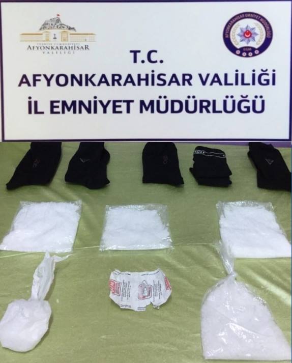 Dinar'da Emniyet Ekiplerince Uyuşturucu İçerikli Madde Ele Geçirildi