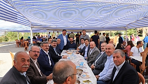 Danıştay Üyesi  Muharrem Özkaya ve Mv. Ali Özkaya Mevlüd-i Şerif Okuttu