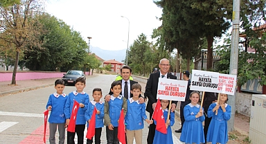 Başmakçı'da 'Yayalara Öncelik Hayata Saygı Duruşu'