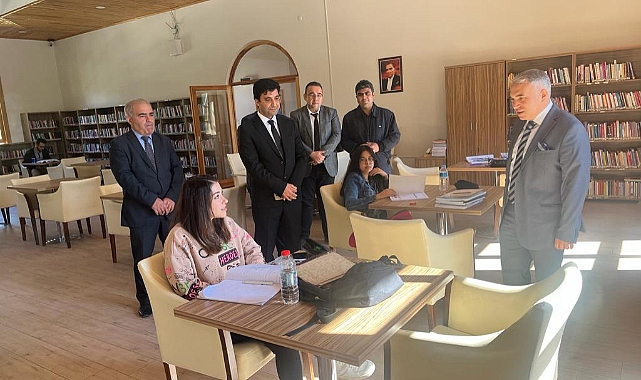 KAYMAKAM DURU HALK KÜTÜPHANESİNİ ZİYARET ETTİ