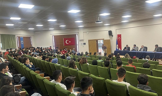 KAYMAKAM DURU YÜKSEK OKULDA ÖĞRENCİLERLE BİR ARAYA GELDİ