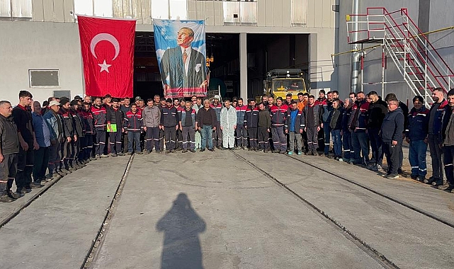 Acarlar Vagon Fabrikasında İşçiler ATATÜRK'ü Saygıyla Minnetle Andı