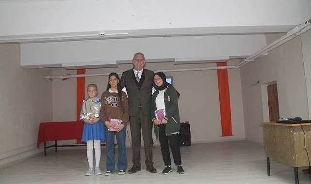 Başmakçı İlçesinde Öğretmenler Günü Kutlandı