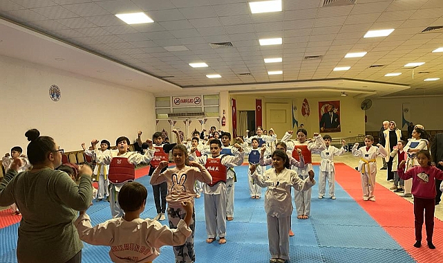 Kaymakam Kemal Duru Taekwondo Kurusunu Ziyaret Etti