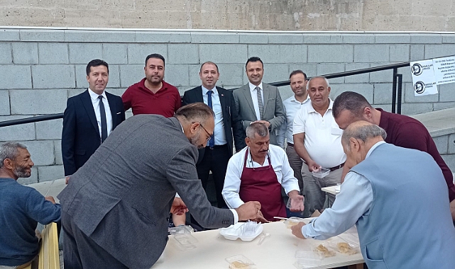 ISPARTA DİNARLILAR DERNEĞİNDEN HELVA İKRAMI