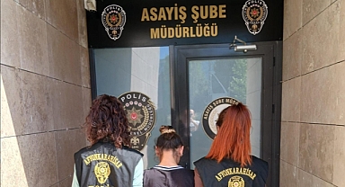 Afyonkarahisar İl Emniyet Müdürlüğü, 1 Yıl 8 Ay Hapis Cezası Bulunan Şahsı Yakaladı