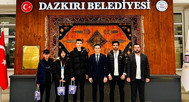 Dazkırı Belediye Başkanı, Taekwondo Sporcularını Tebrik Etti