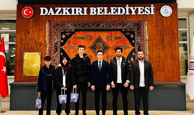 Dazkırı Belediye Başkanı, Taekwondo Sporcularını Tebrik Etti