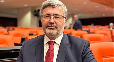 Özkaya, "Kırgınlıklarımızı, küskünlüklerimizi sona erdirmeliyiz"
