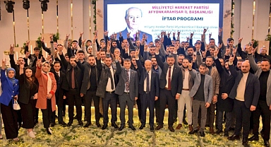 Afyonkarahisar'da MHP'den Geniş Katılımlı İftar Programı 