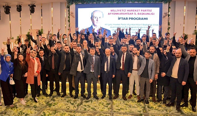 Afyonkarahisar'da MHP'den Geniş Katılımlı İftar Programı 