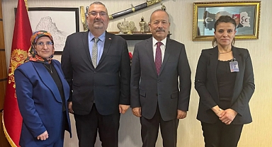 Ali Atay MHP Milletvekilimiz Sayın Mehmet Taytak'ı Gazi Meclisimizde Ziyaret Etti