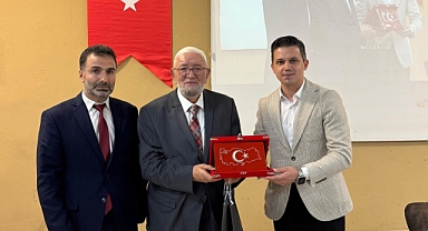 Dazkırı’da “Toplumumuzun Temeli Aile” Konulu Konferans Yoğun İlgi Gördü! 