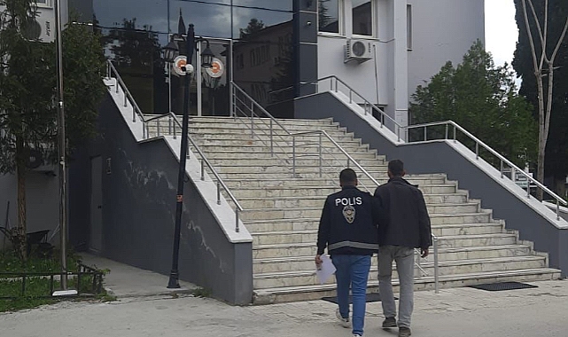 Adet Gereği Açıkta Bırakılmış Eşya Hırsızlığından Aranan Şahıs Yakalandı