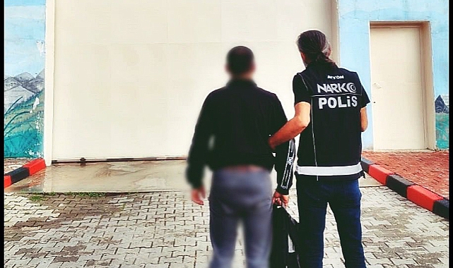 Madde Ticareti Suçlusu Yakalanarak Dinar Kapalı Cezaevine Teslim Edildi 