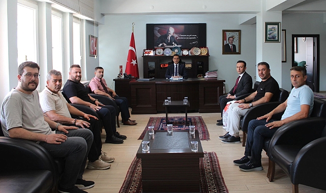 Halk Eğitim Müdürü ve Kır Efeleri Grubundan Kaymakam UĞUZ’a Ziyaret